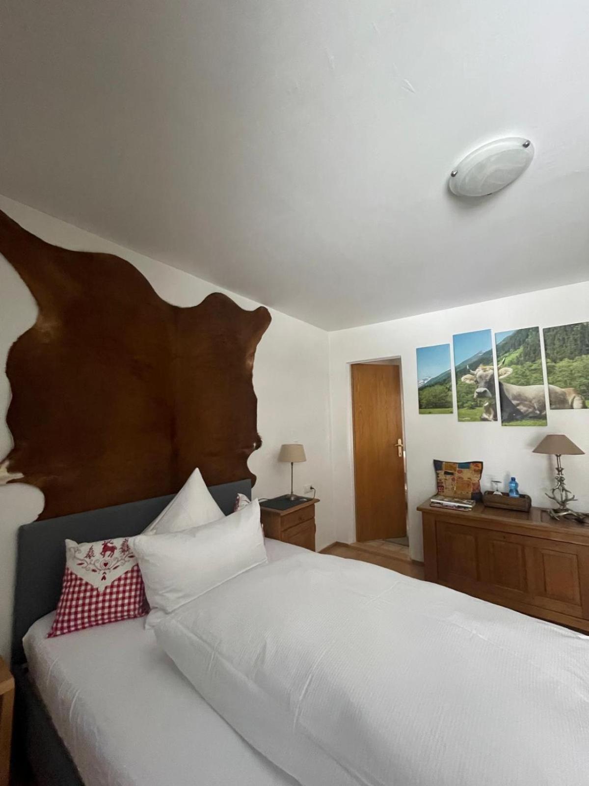 Bed and Breakfast Hirschstube Nauders Exterior foto