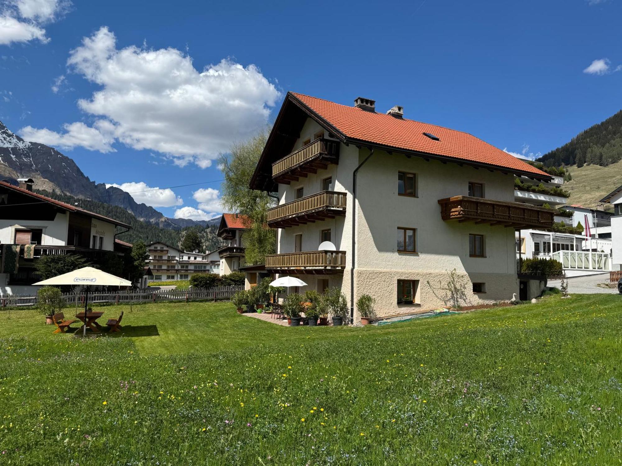 Bed and Breakfast Hirschstube Nauders Exterior foto